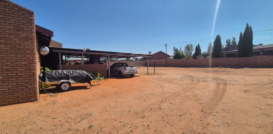 3 Bedroom Property for Sale in Keidebees Northern Cape
